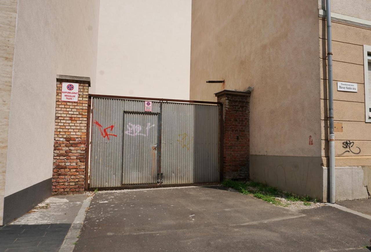 Belvarosi Exkluziv Minigarzon * Debrecen